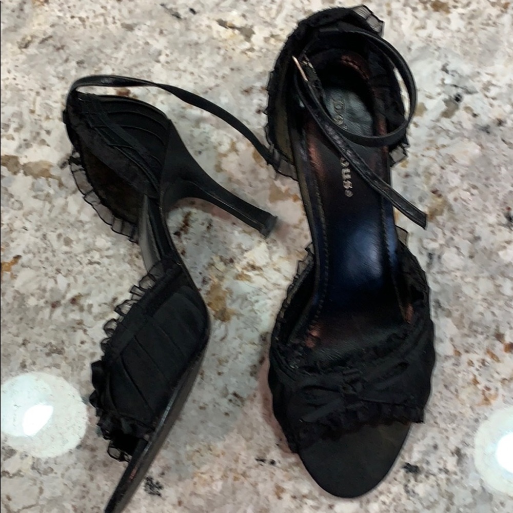 Shoes - Picture 2 of 3